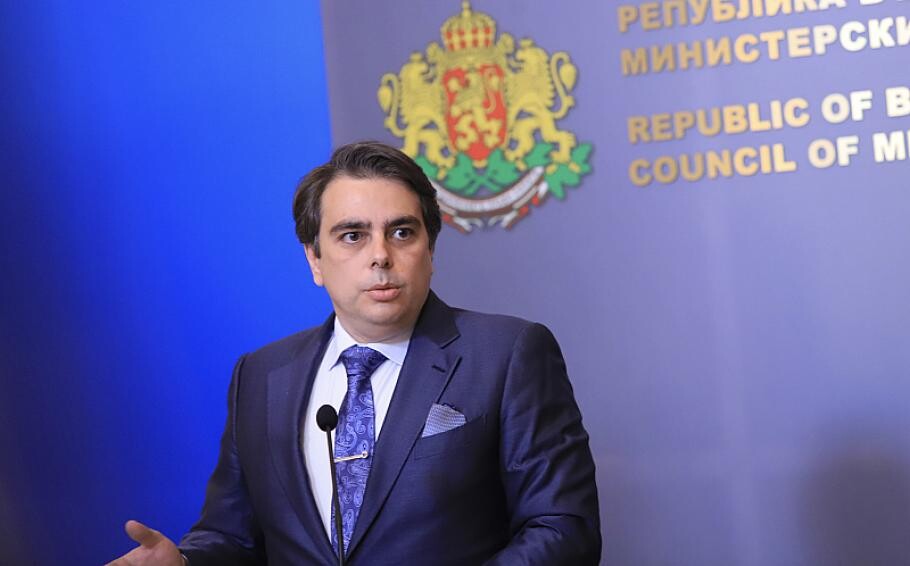 Министърът на финансите Асен Василев бе гост на тридесет и