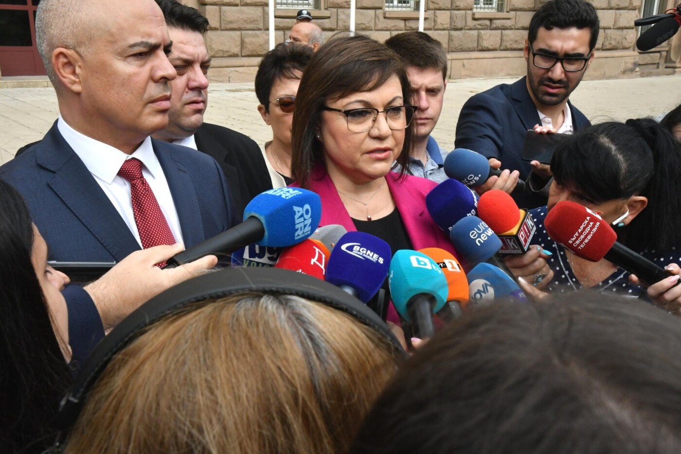 Лидерът на БСП и икономически министър в оставка Корнелия Нинова