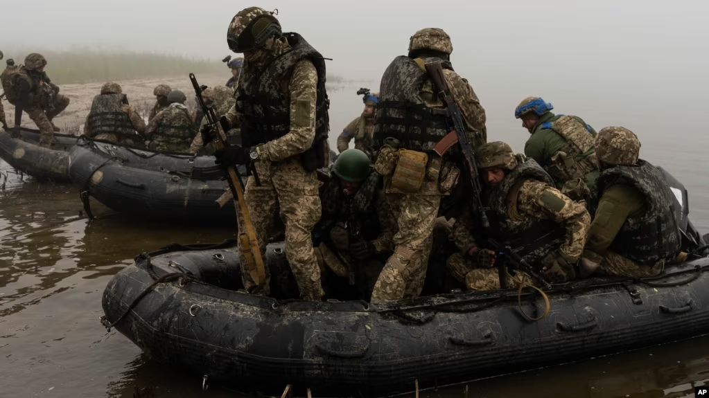 Украинските морски пехотинци са успели да се закрепят на левия